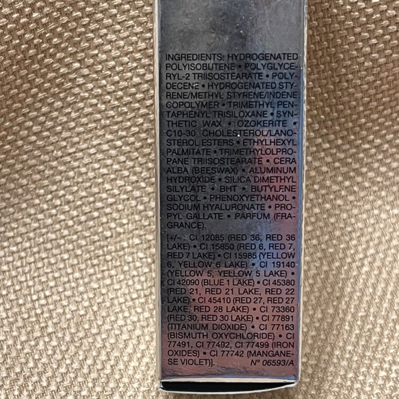 DIOR ADDICT Extreme Lipstick Color: Black Tie (987) - Picture 3 of 5